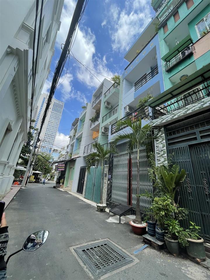 Duy nhất nhà 4 tầng sau lưng pearl plaza 8pn hđt 30tr/tháng nhỉnh 11 tỷ nguyễn văn thương p25 bt