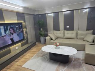 Nhà đẹp dân xây full nội thất cao cấp 40m², 5 tầng  10.8 tỷ cầu giấy hà nội,  0962 113 ***