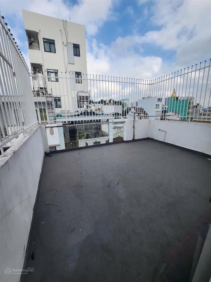 Bán nhà hxh ngủ nhà  5 tầng đúc  ngay đầm sen  38m2 chỉ hơn 5tỷ