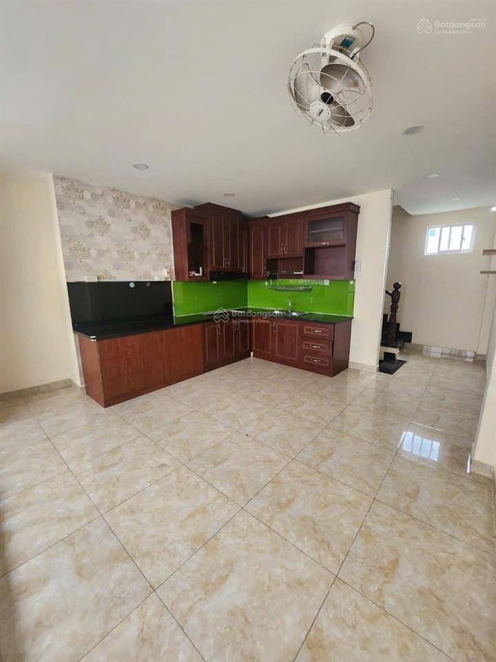 Bán nhà hxh ngủ nhà  5 tầng đúc  ngay đầm sen  38m2 chỉ hơn 5tỷ