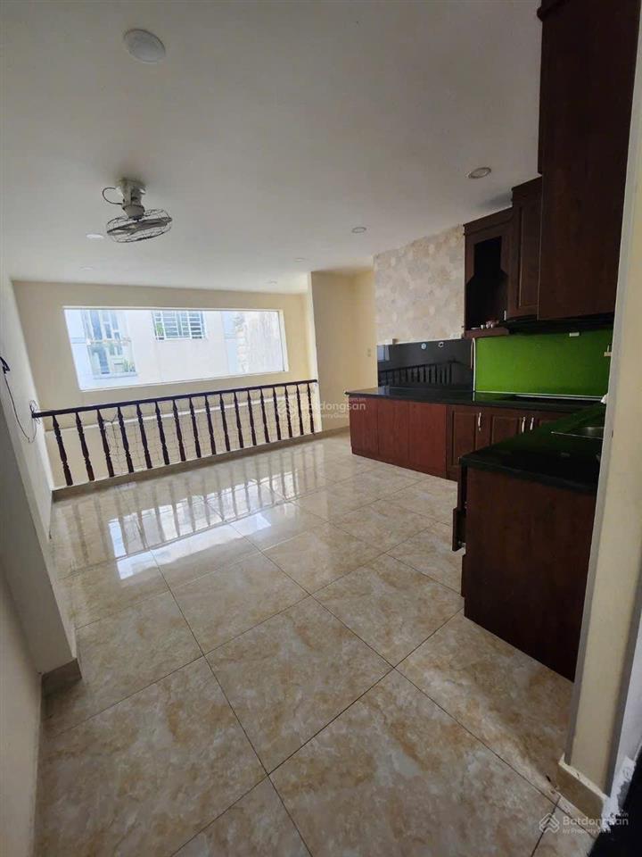 Bán nhà hxh ngủ nhà  5 tầng đúc  ngay đầm sen  38m2 chỉ hơn 5tỷ