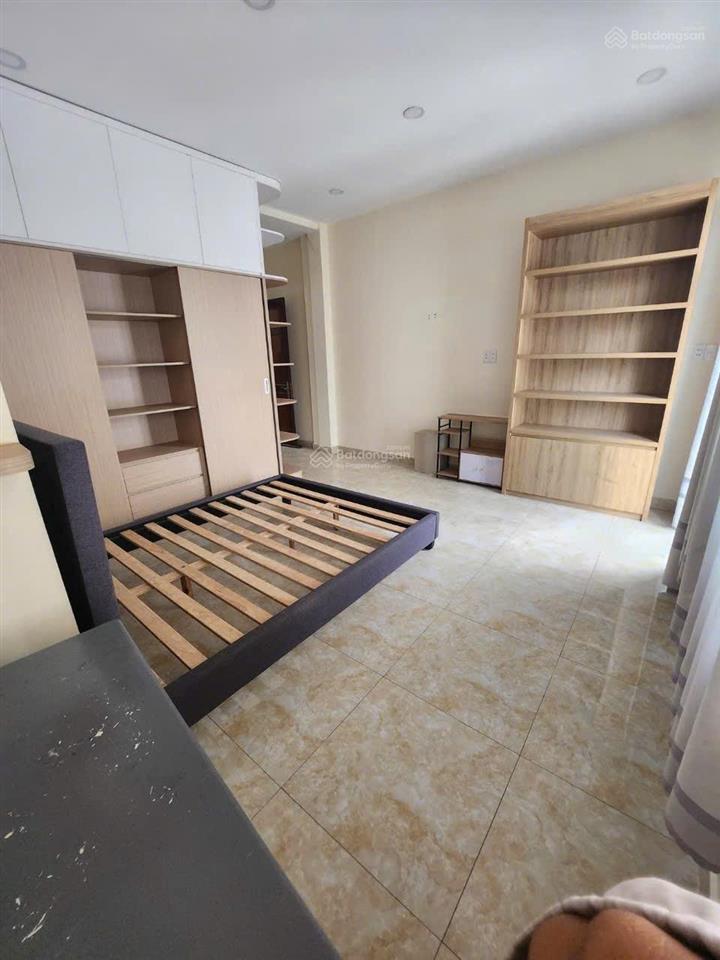 Bán nhà hxh ngủ nhà  5 tầng đúc  ngay đầm sen  38m2 chỉ hơn 5tỷ