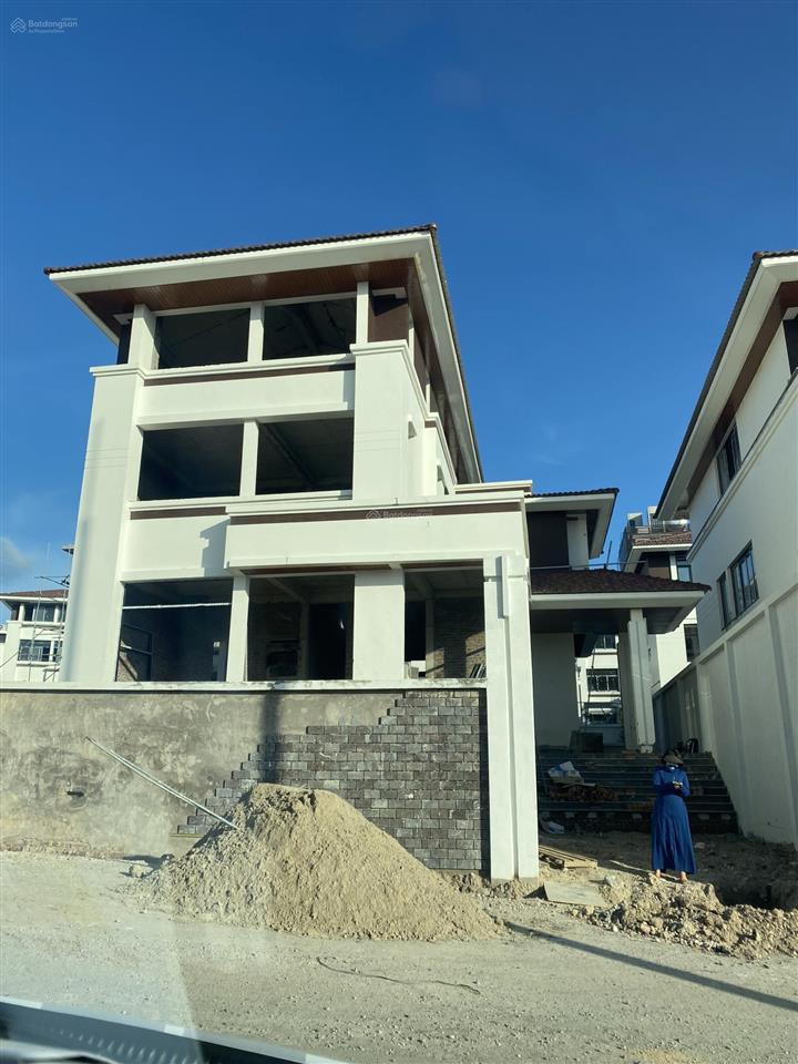 Flc hạ long giá cạnh tranh thị trường