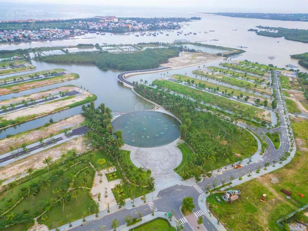 Bán biệt thự casamia balanca. hồ bơi, bến du thuyền riêng, mở cửa chạm sông. sở hữu lâu dài