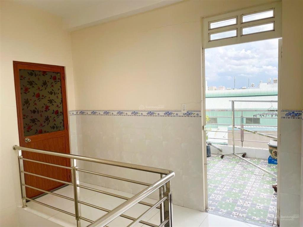 Nhà an phú đông q12  99m2  giá chỉ 4. x tỷ  hẻm xe hơi