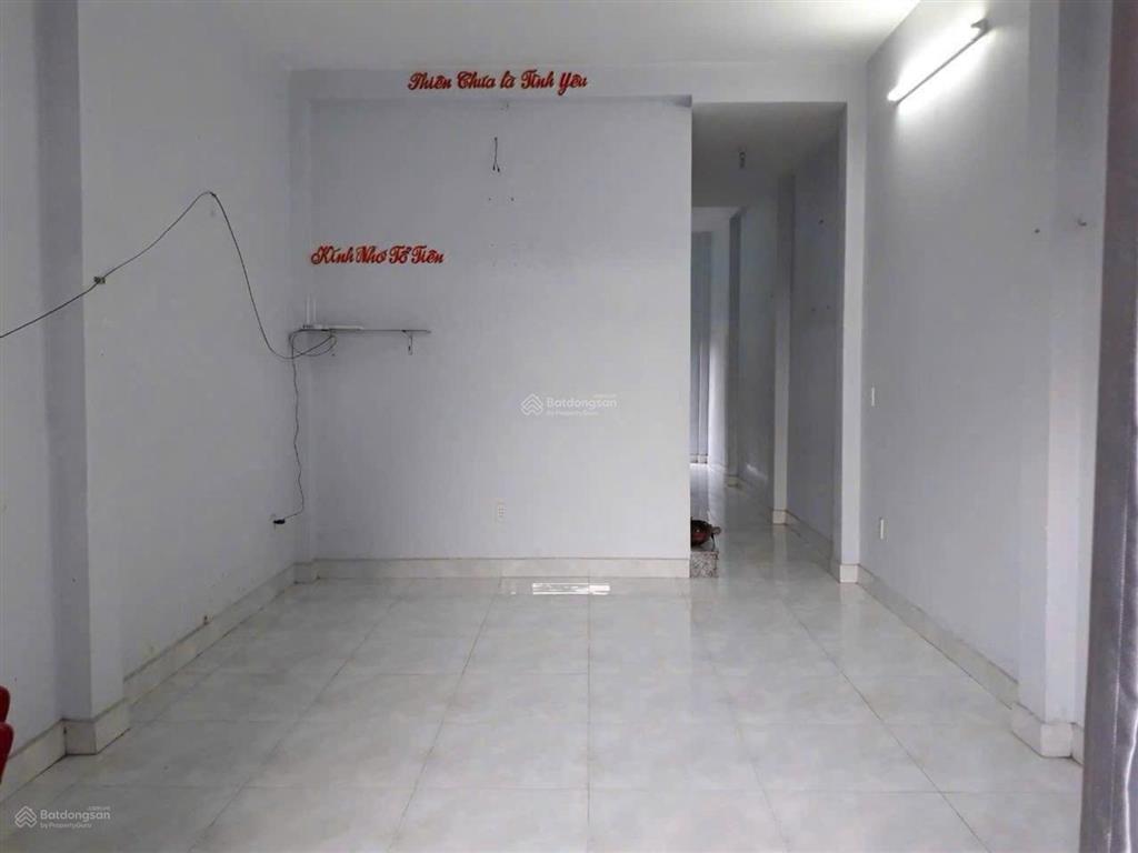Nhà đẹp dt khủng  123m2  hxh yên tĩnh  gần trục đường thống nhất