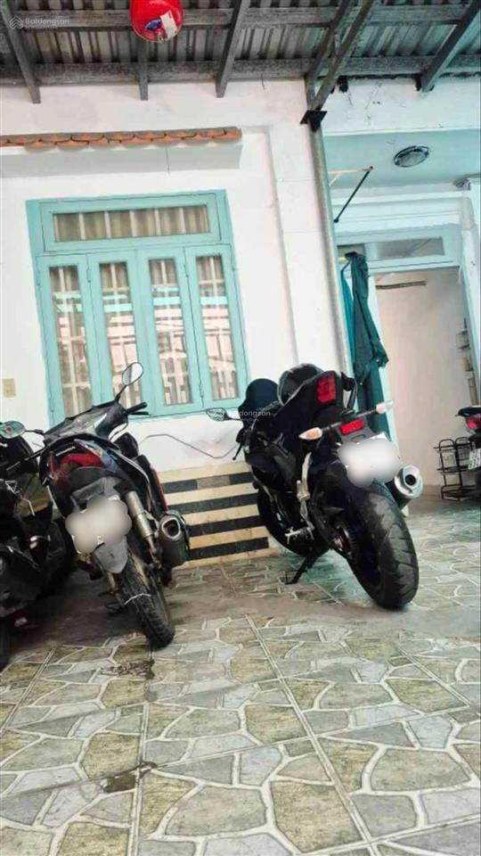 Bán nhà gần vincom  94m2  hxh đỗ ngõ  giá 6.2 tỷ (tl sâu)