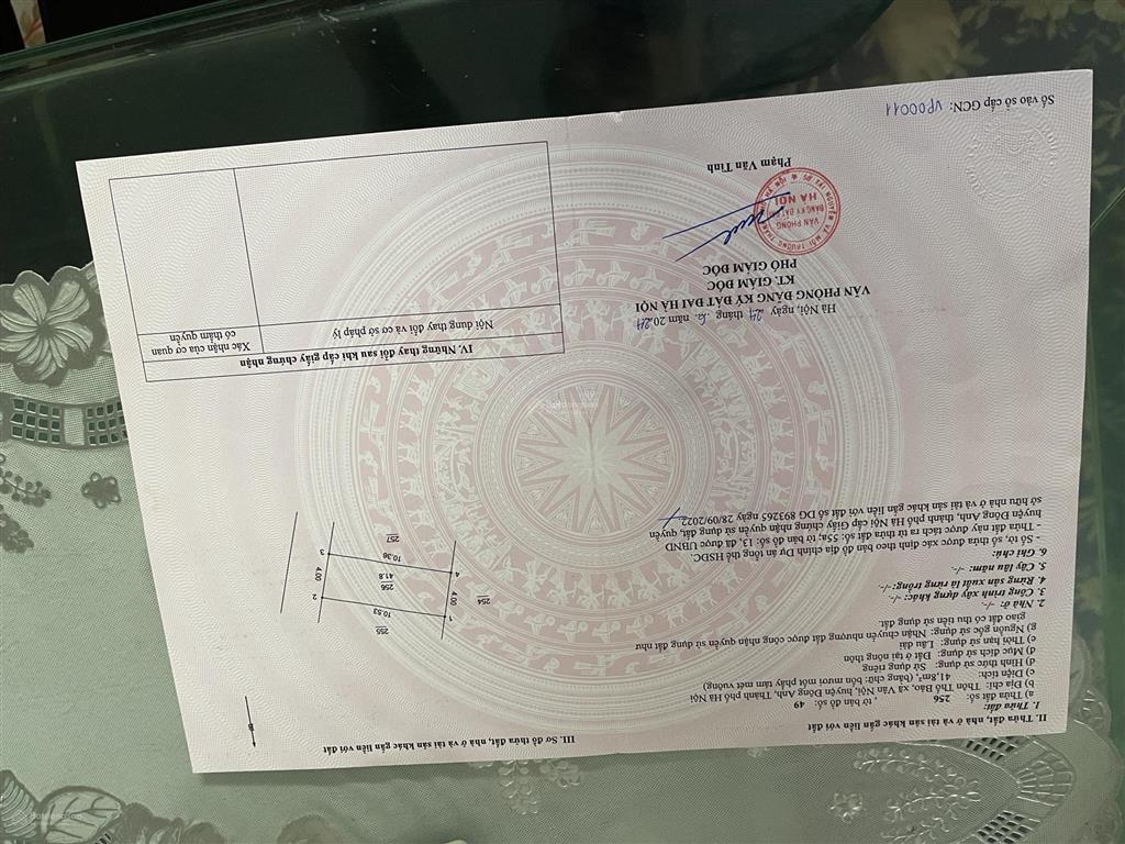 Chỉ hơn 3 tỷ! sở hữu ngay 42m đất vân nội  đông anhmt 4m  đường ô tô tránh  sổ vuông vắn