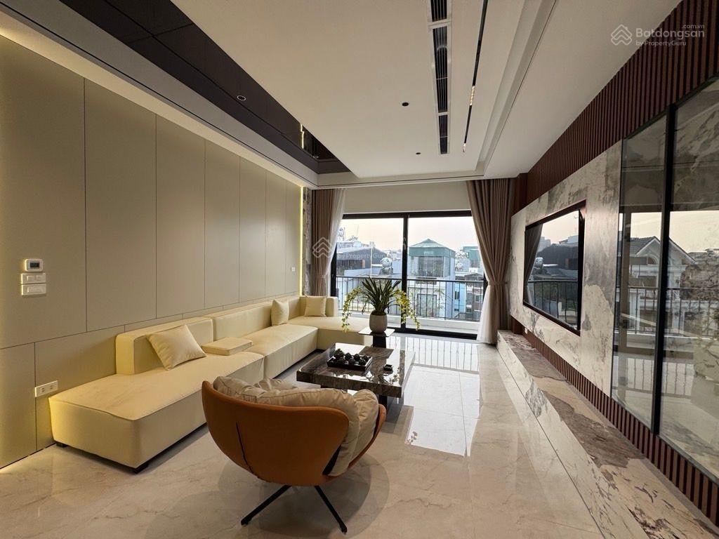 Bán nhà phố cổ linh, gara 2 ô tô 7 chổ, full nội thất, 71 m2, 7 tầng, thang máy, chỉ nhỉnh 19 tỷ.