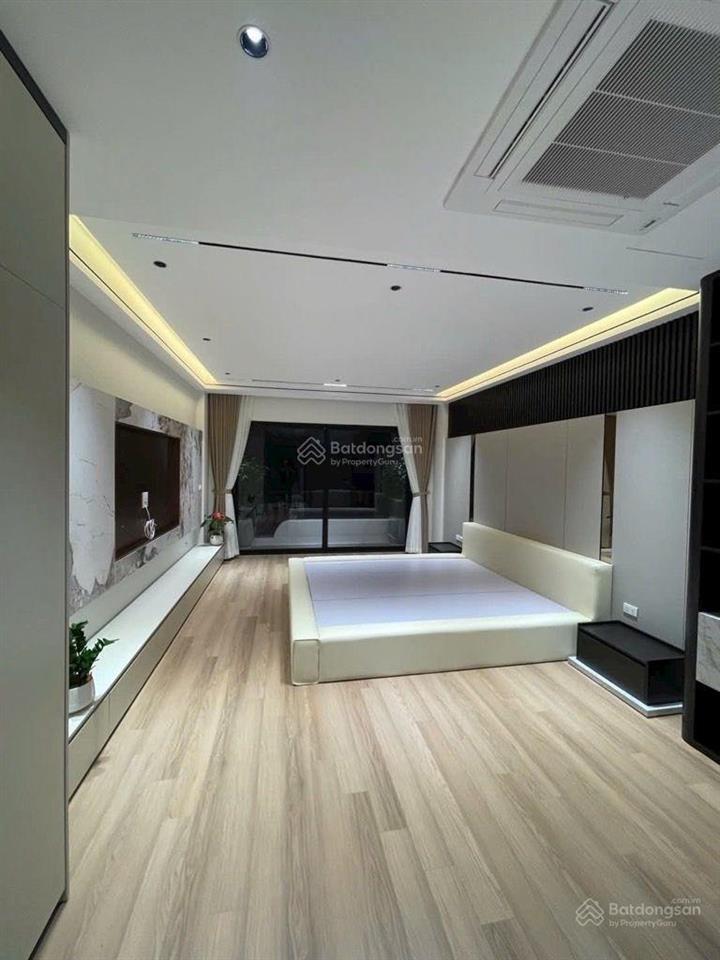 Bán nhà phố cổ linh, gara 2 ô tô 7 chổ, full nội thất, 71 m2, 7 tầng, thang máy, chỉ nhỉnh 19 tỷ.