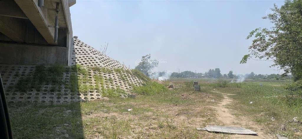 Bán đất mặt tiền đường mòn hồ chí minh kế bên bệnh viện hậu nghĩa