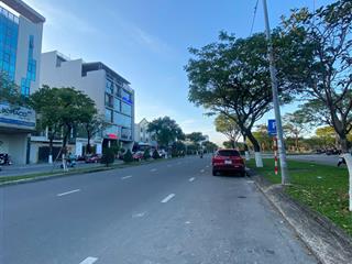 O94.8o1.3ooo bán lô xuân thủy 151,5m2 đối diện công viên thanh niên. 21 tỷ