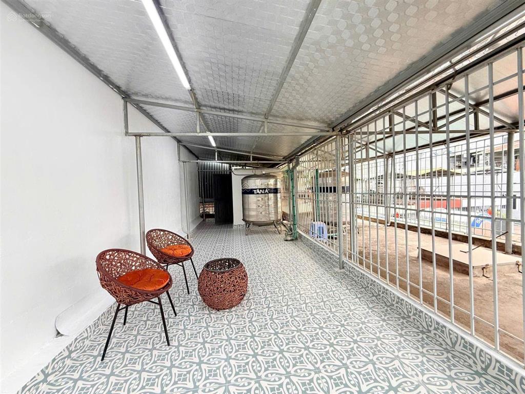 Bán nhà 34m2 giá siêu hời 9,9 tỷ tại trần thái tông, dịch vọng, q.cầu giấy