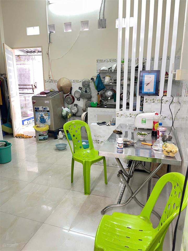 Chuyển nhượng căn nhà riêng cấp 4