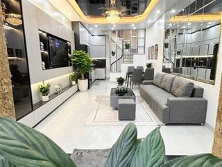 Hiếm!!! nhà xây mới phố khâm thiên, đống đa32m2x5t, 3 phòng ngủtặng full nội thất nhỉnh 7 tỷ.