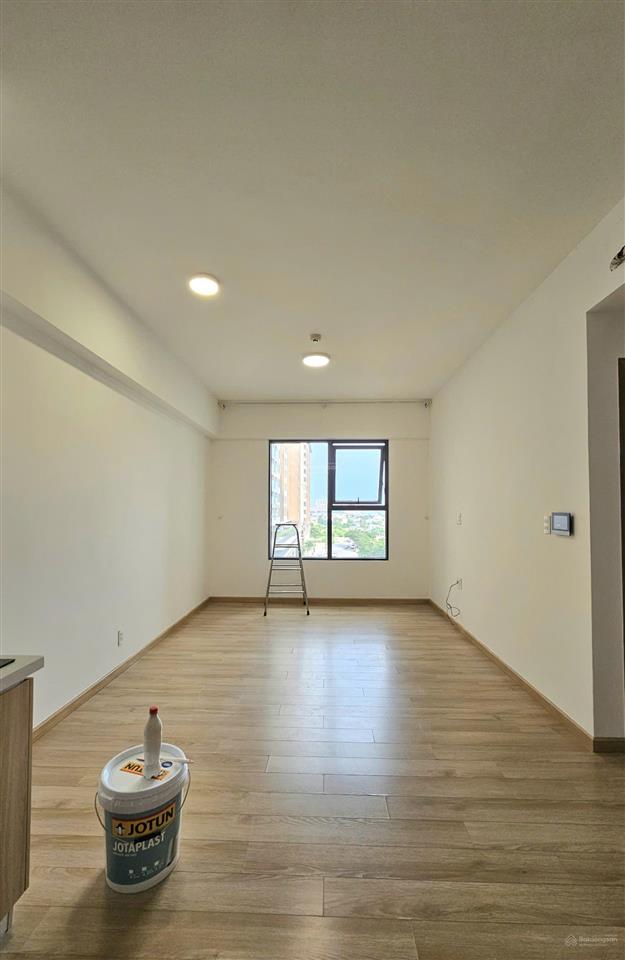 Cho thuê 56m2 akari city 2pn giá 7,5tr tháng sẵn ít nội thất cơ bản ở liền được.