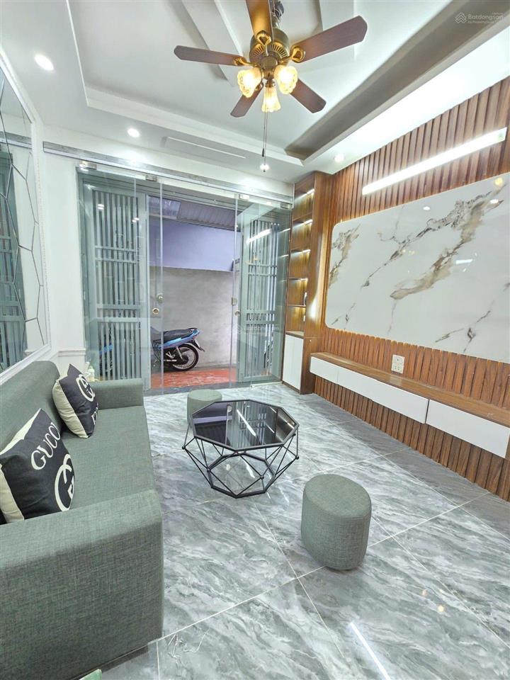 Nhà riêng chính chủ, dt 30m , full nội thất chỉ về là ở luôn