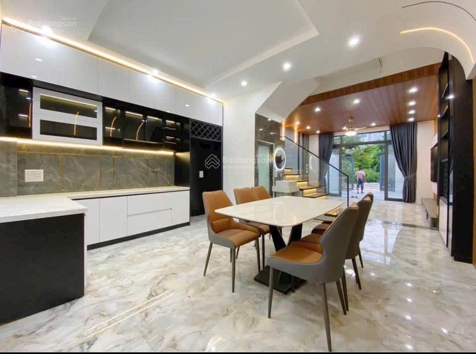 Nhà mặt phố tại phường hòa xuân, cẩm lệ, đà nẵng giá siêu hời chỉ với 5,69 tỷ, 100m2