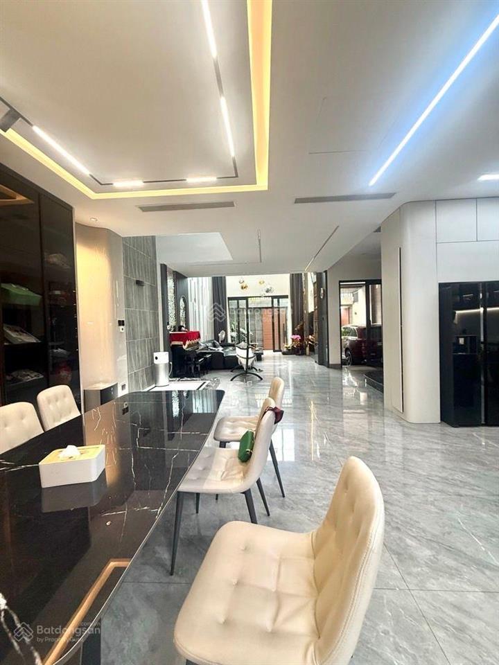 Bán biệt thự đẹp 4 tầng siêu vip, có thang máy  145m2, ngang 8m rộng. dtsd 380m2  6pn 5wc