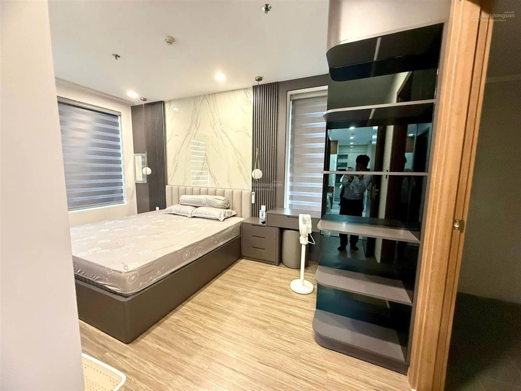 Hạ giá bán nhanh chung cư the era town quận 7, dt 72m2  2pn2wc  full nội thất  shrcc!
