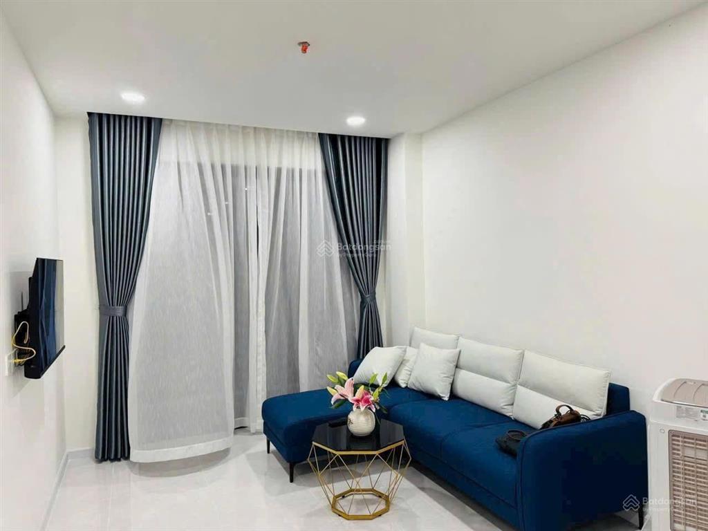 Bán chung cư ngọc khánh tower quận 5, giá 2 tỷ 460tr dt 64m²  2pn2wc  full nội thất  shrcc!