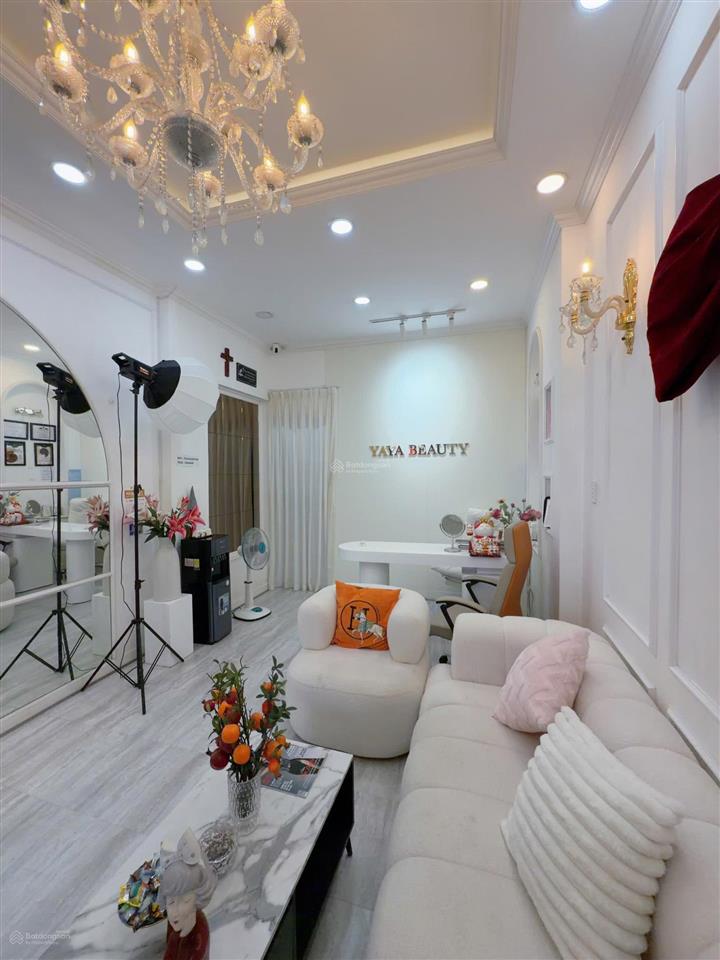 Mặt bằng mới rất đẹp cho thuê kinh doanh , lầu 2 nhà 150/23 nguyễn trãi , phường bến thành, quận 1