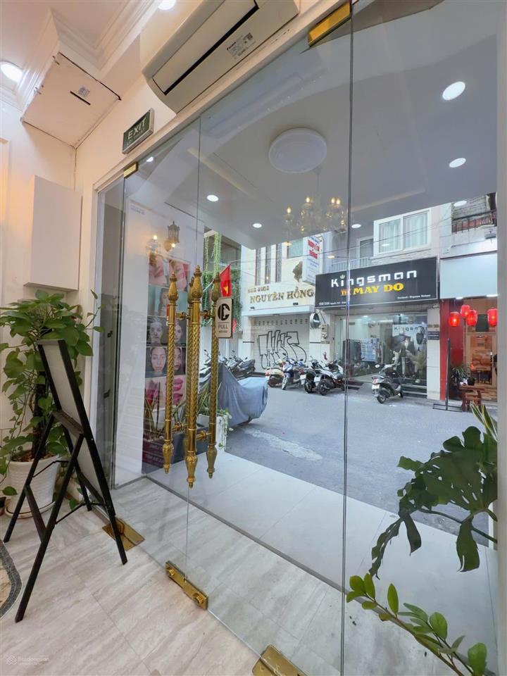 Mặt bằng mới rất đẹp cho thuê kinh doanh , lầu 2 nhà 150/23 nguyễn trãi , phường bến thành, quận 1