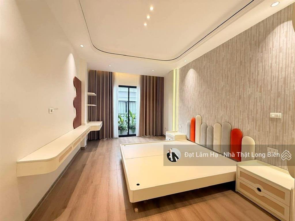 Chính chủ bán nhà bồ đề oto đỗ cửa ngõ ngắn gần đường  45m 6 tầng thang máy  nhà 4 ngủ đủ công nă