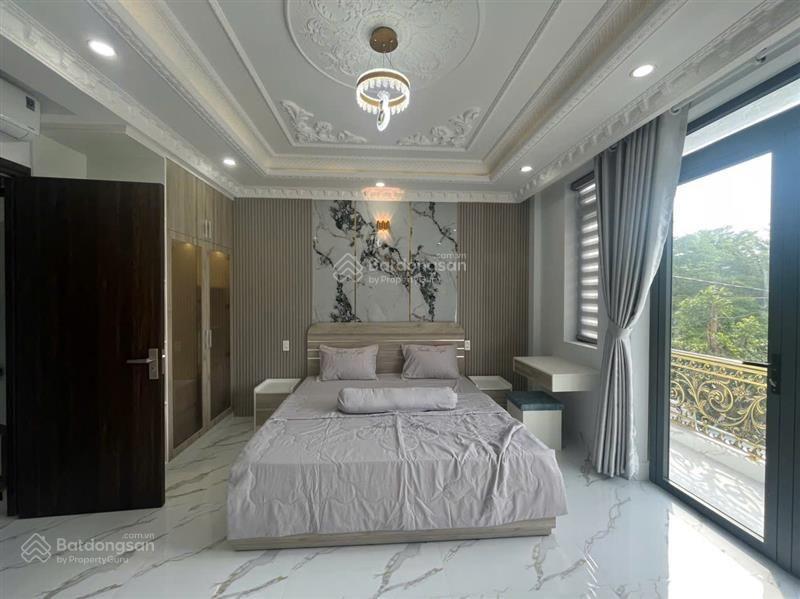 Bán nhà tan cô điển. 5pn..5wc.ngang khủng hoảng 5.2m.huynh tấn phát chỉ 9.5ty tl