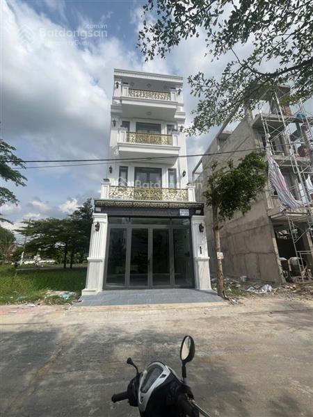 Bán nhà tan cô điển. 5pn..5wc.ngang khủng hoảng 5.2m.huynh tấn phát chỉ 9.5ty tl