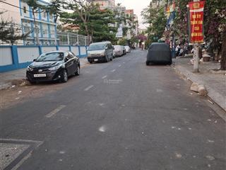 Bán đất mặt tiền đường cao thi chính. đất đẹp. thang băng.duong thông thoang