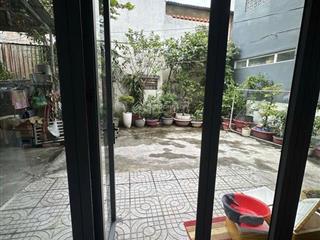 Bán nha.canh dh tai chính marketing. 4x12m.3 tầng. 4 pn..ô tô đâu cửa. giá. 6.5ty