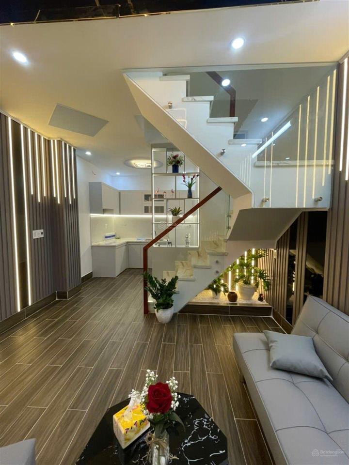 Nhà 3 tầng đẹp  hẻm 1243 lê văn lương phước kiển nhà bè