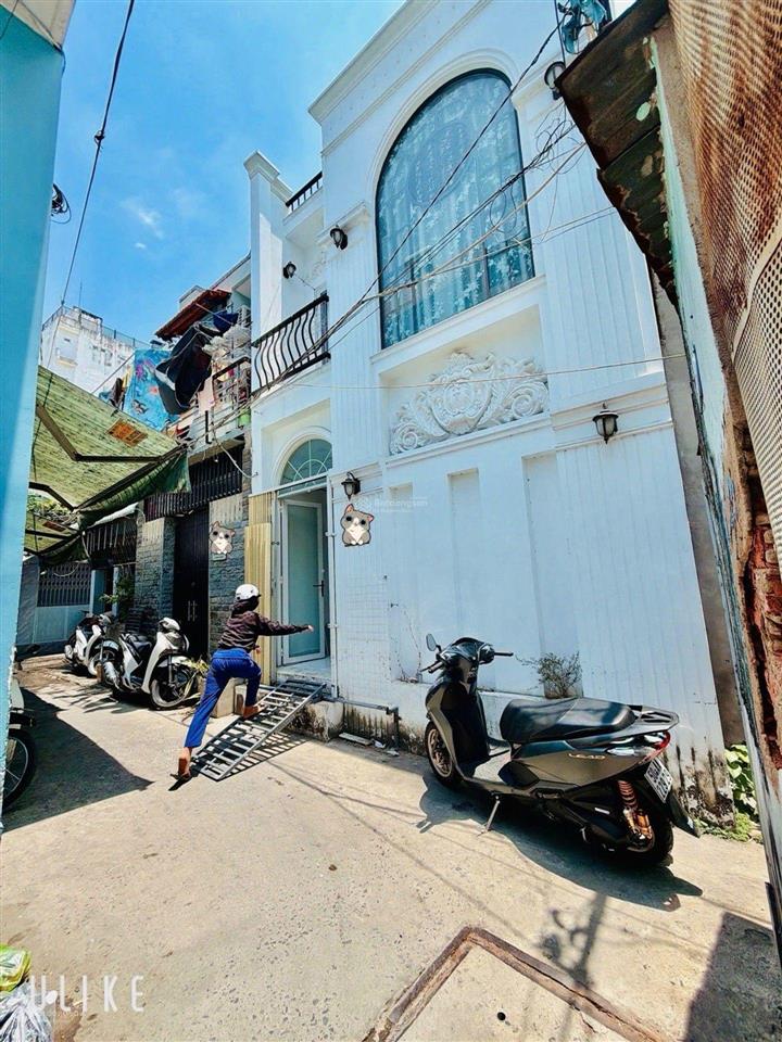 Nhà huỳnh t phát, tân thuận đông , q7, 4,7 x 9,5 nở hậu  3pn, 3wc
