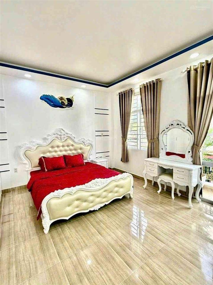 Nhà đẹp xây tâm huyết 3 tầng 80m2 khu phân lô vip hxh  ngay ubnd nhà bè.