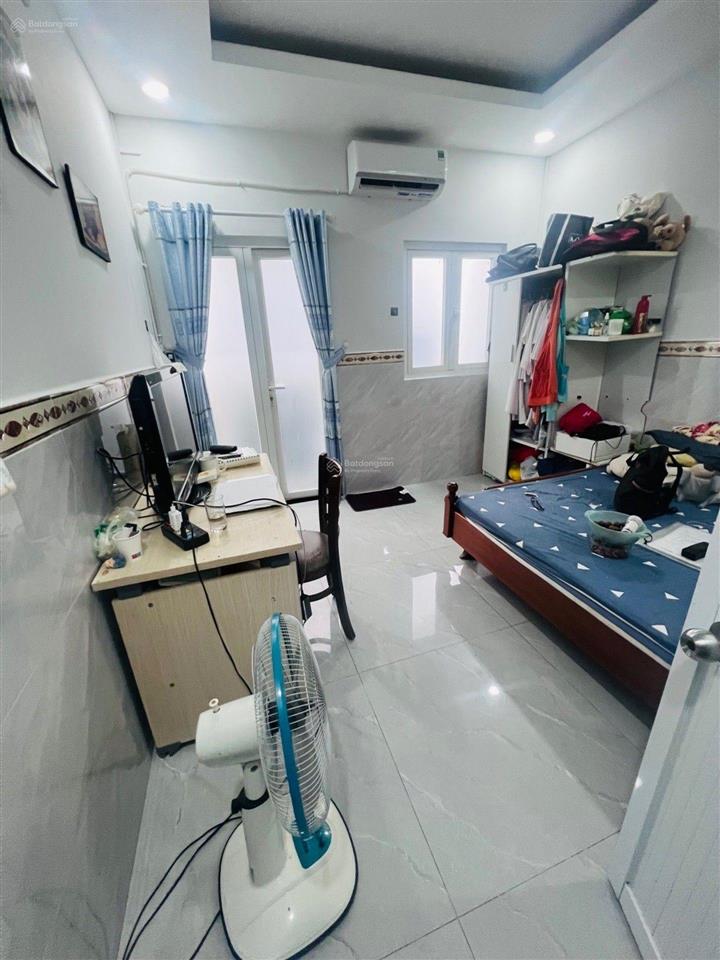 Ngang bề thế 6m  nhà 2 tầng 5pn  ngay lotel maảt  trường đh tôn đức thắng  ngã 4 nguyễn thị thậ