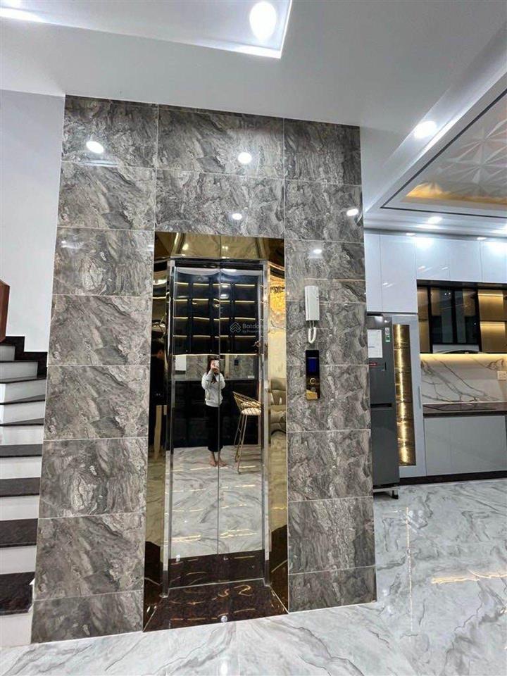 Khu dân cư anh tuấn nhà bè có thang máy  giá bán  9,4 tỷ ( thương lượng )  dt 5*17
