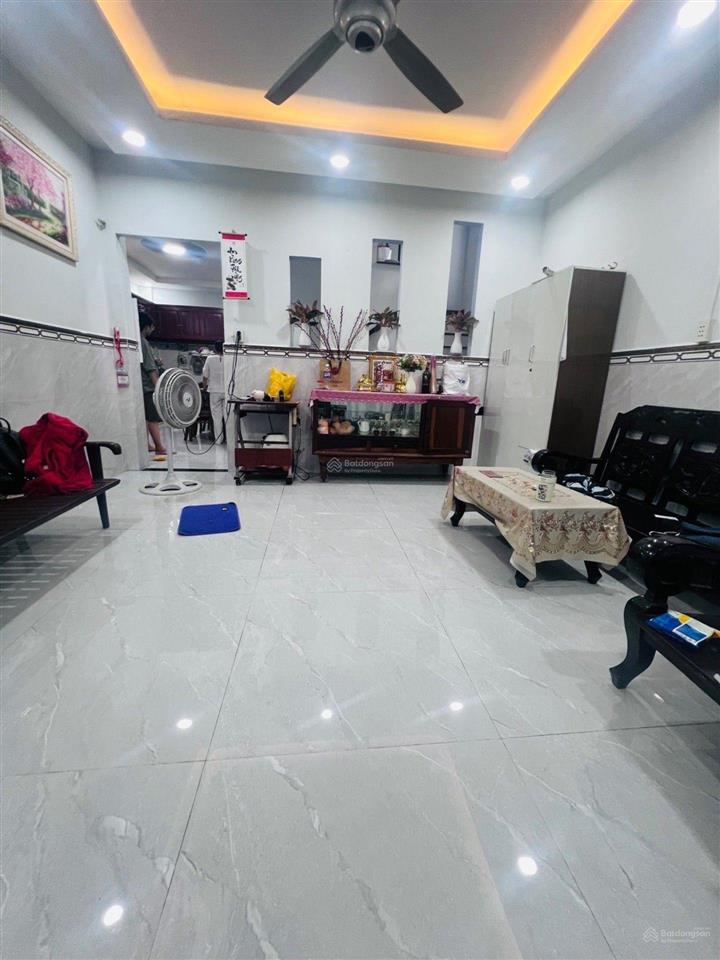 Ngang bề thế 6m  nhà 2 tầng 5pn  ngay lotel maảt  trường đh tôn đức thắng  ngã 4 nguyễn thị thậ