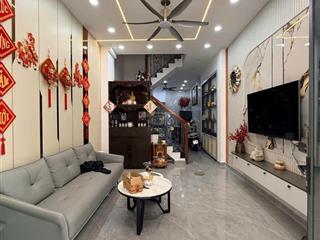 Nhà đẹp 4 tầng dọn vào ở ngay trung tâm gò vấp diện tích 3.5m x 11.5m, 4 tầng