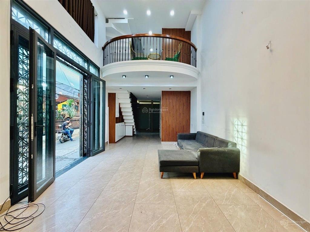 Lô góc  mặt tiền đường đẹp nhất khu vực  kinh doanh đa ngành nghề  5 tầng btct  thang máy