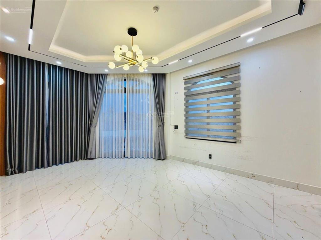 Lô góc  mặt tiền đường đẹp nhất khu vực  kinh doanh đa ngành nghề  5 tầng btct  thang máy