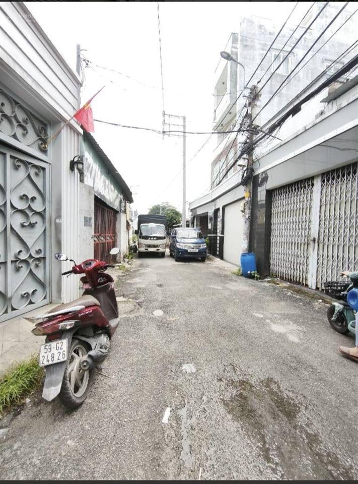 Bán nhà lê đức thọ, gần cvien làng hoa nở hậu ngang 5m dài 21m tổng 126m² ô tô tránh chỉ 7ty tl