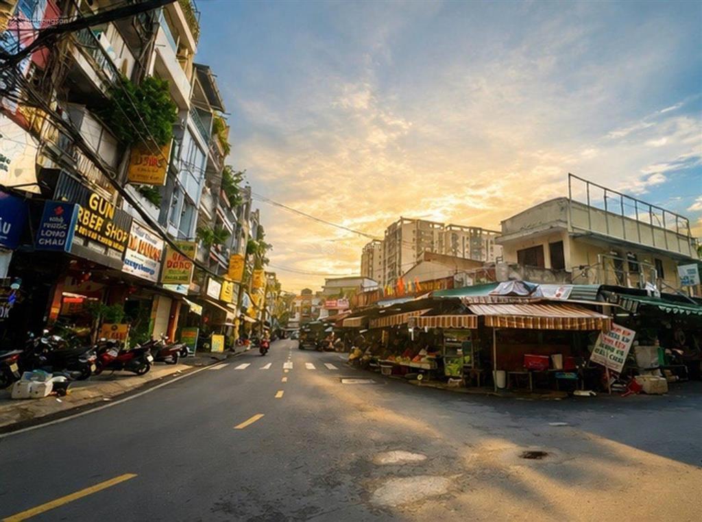 Nhà chính chủ, bán chia tài sản. bán nhà mặt tiền, chợ gò vấp, p. an nhơn  dt 4 x 20m, 4 tầng