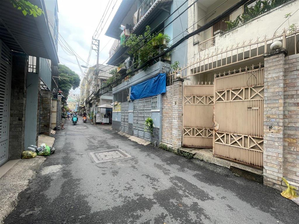 Nhà củ chính chủ gửi. ko qua đầu tư...
siêu phẩm hàng hiếm nhà 2 mặt tiền riêng phan văn trị