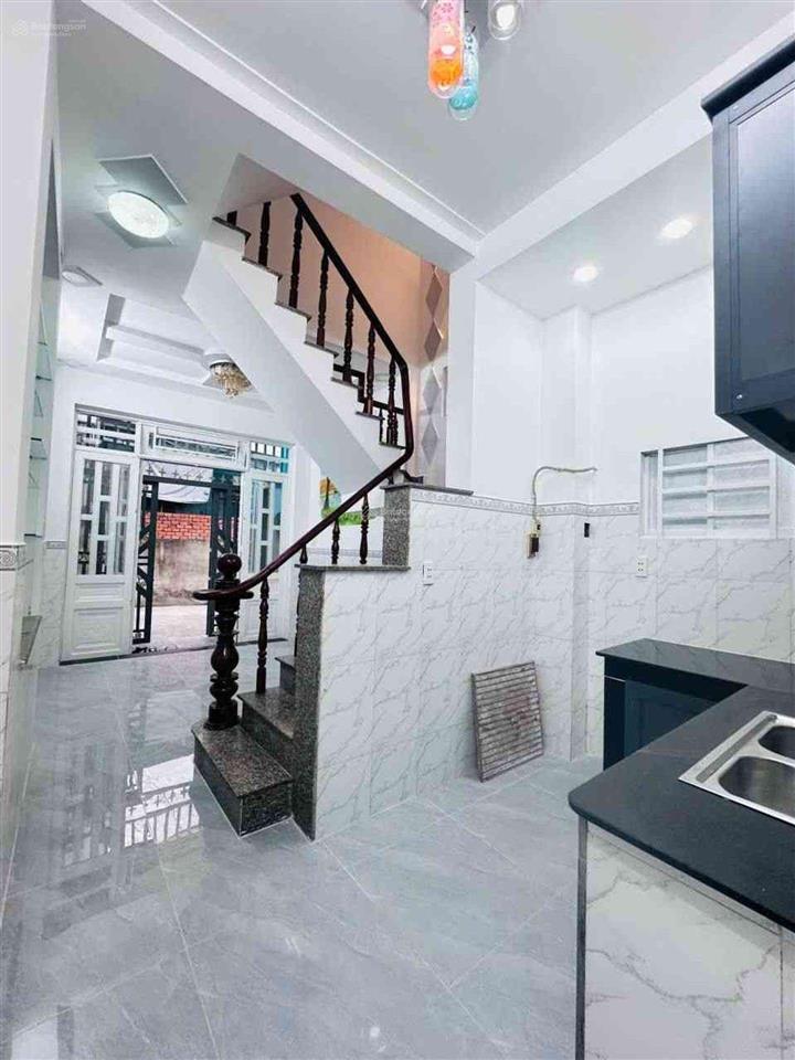 Nhà vi bằng ngay bệnh viện q12 dương thị mười
 phường tân thới hiệp. hẻm xe hơi..quay đầu