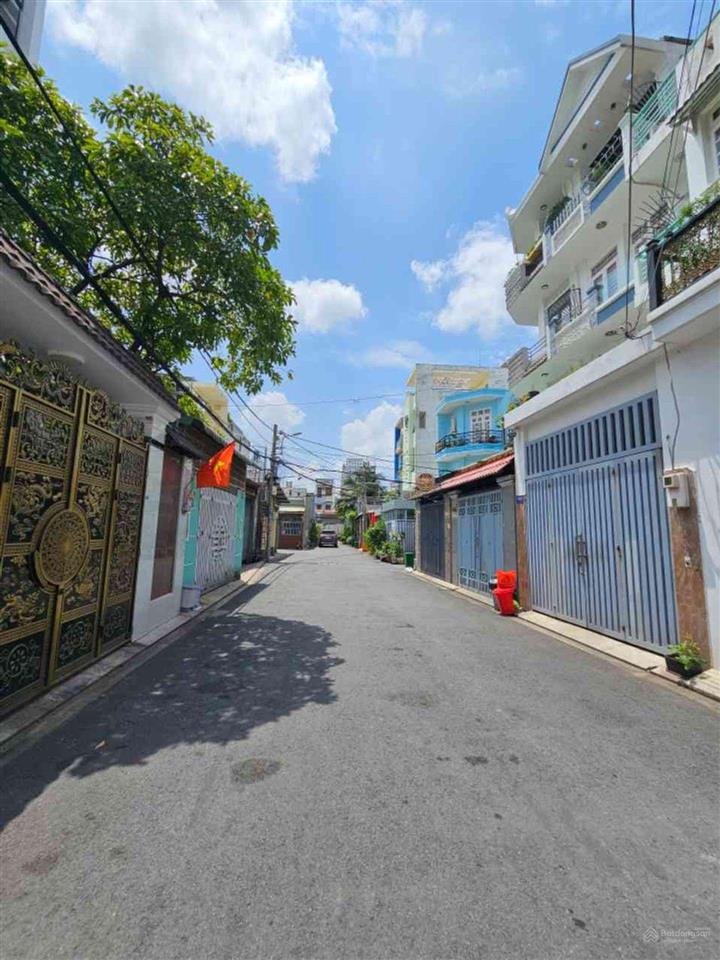 Nhà 3 tầng khu đồng bộ hẻm 6m ,ô tô đậu đỗ. khu nội bộ an ninh,
+ đường ta20, gần với trần thị cờ.