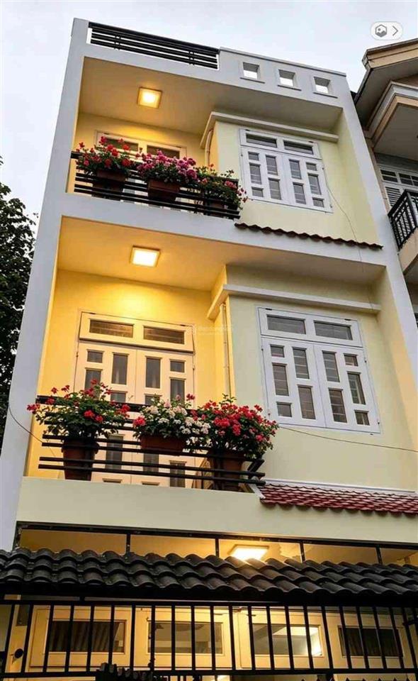 Nhà 3 tầng khu đồng bộ hẻm 6m ,ô tô đậu đỗ. khu nội bộ an ninh,
+ đường ta20, gần với trần thị cờ.