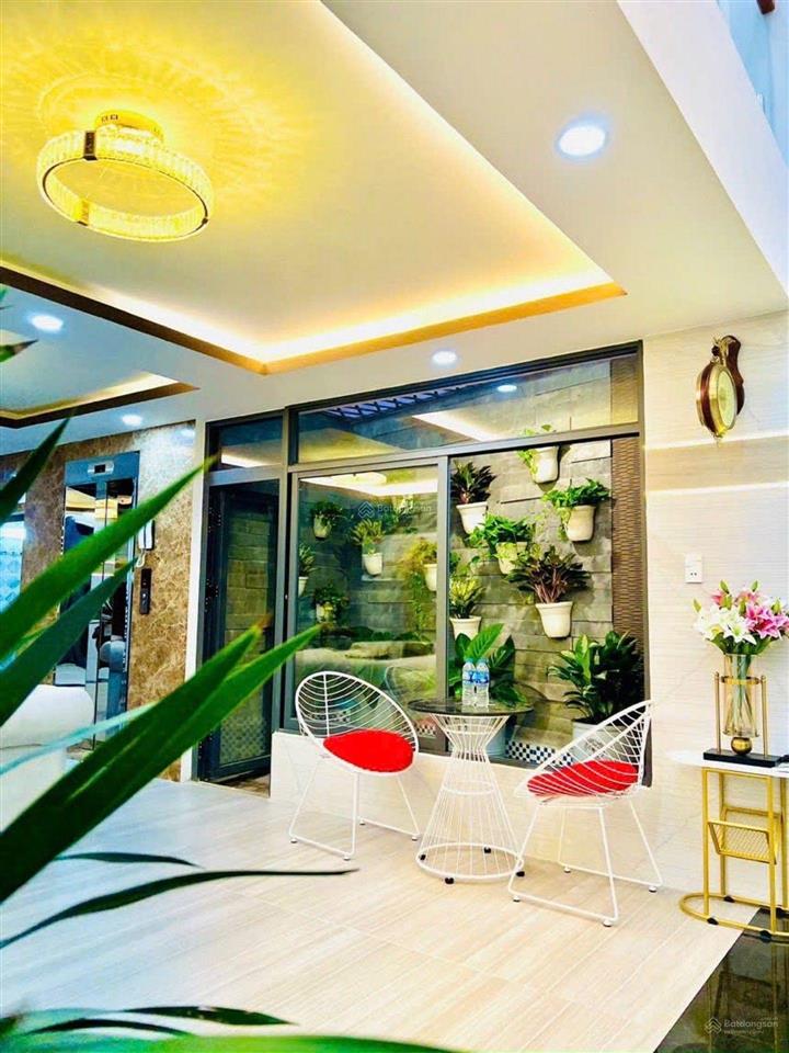 1 căn ra mặt tiền quang trung  hẻm ô tô quay đầu  5 tầng thang máy  ngang 4m nở hậu