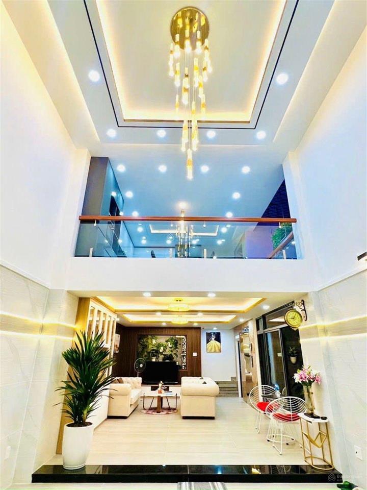 1 căn ra mặt tiền quang trung  hẻm ô tô quay đầu  5 tầng thang máy  ngang 4m nở hậu