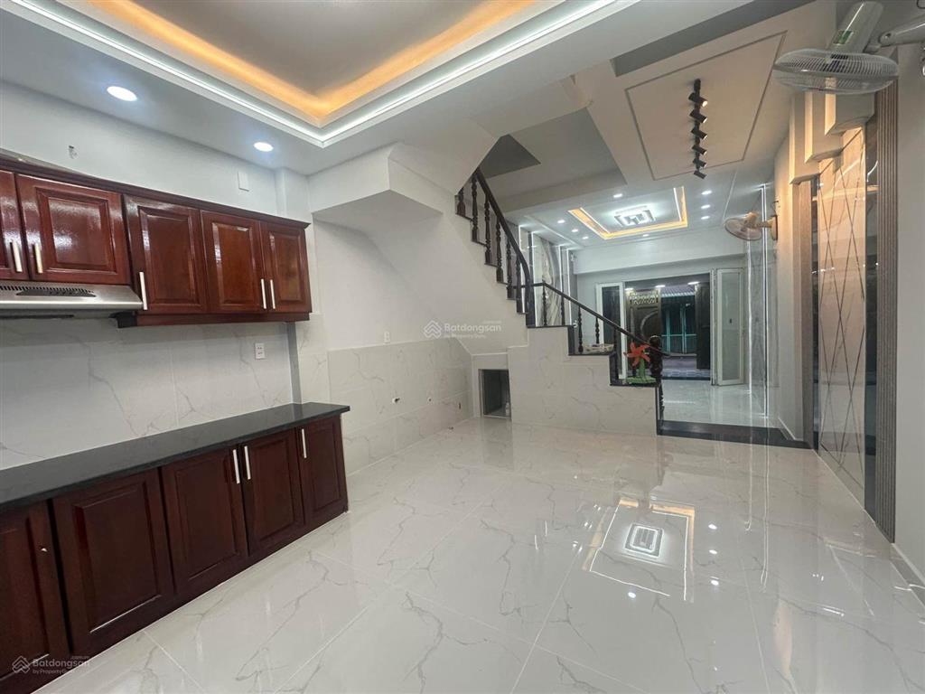 Mặt tiền kinh doanh nhánh lê văn khương  sát vách gò vấp  50m2  4 tầng kiên cố